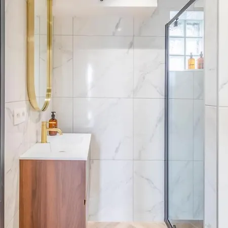 Nest - Your Cosy Penthouse Apartment